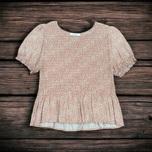 Women’s Pink Smocked Top in size S